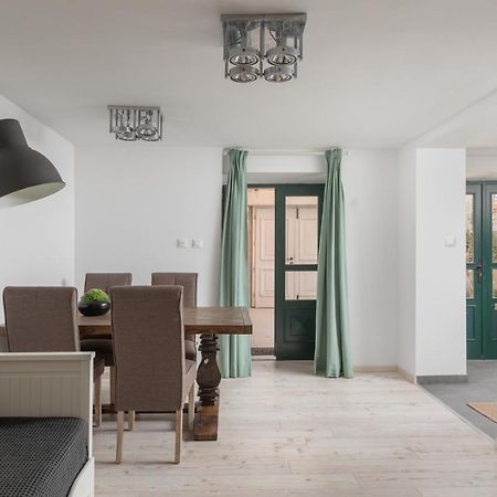 Apartment Coastal Villa Makarska Exterior photo