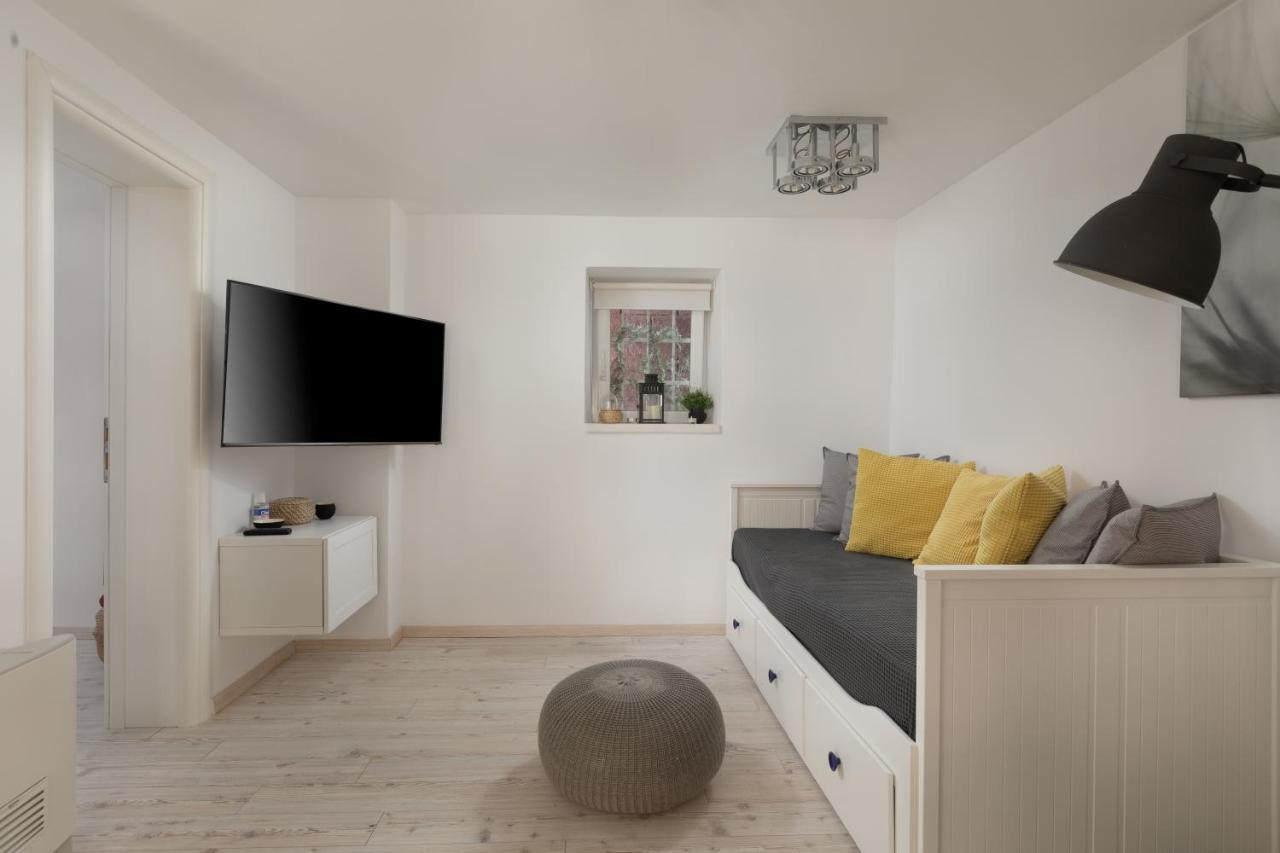 Apartment Coastal Villa Makarska Exterior photo
